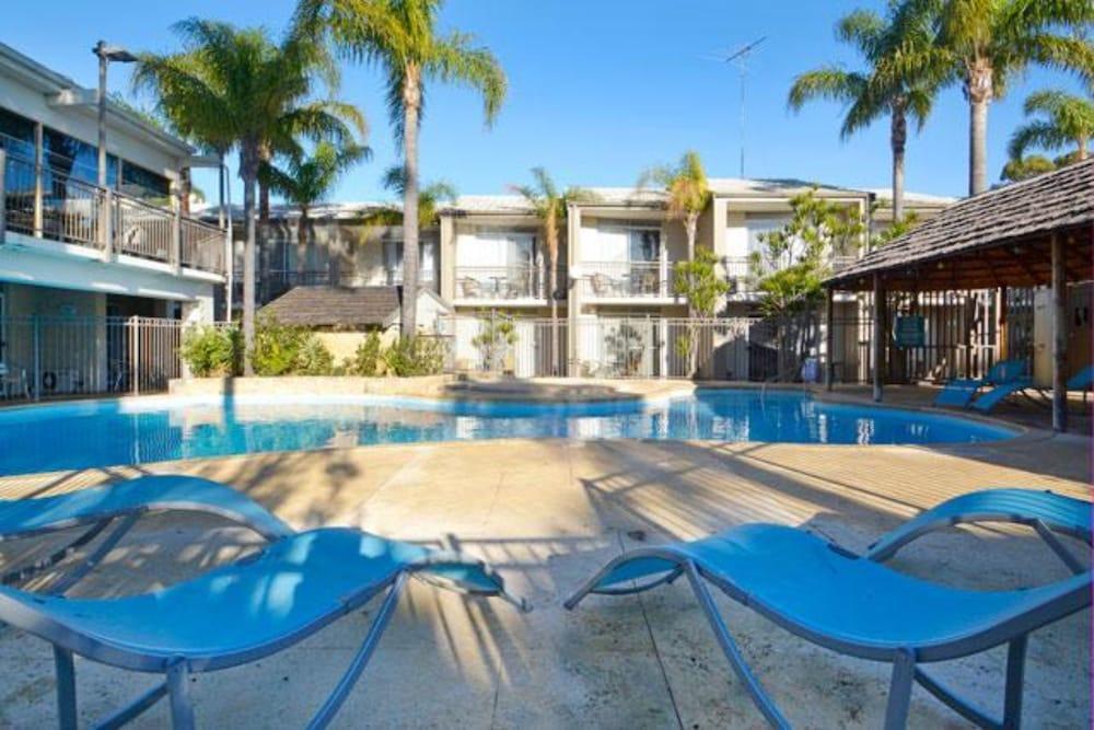 Mandurah Motel And Apartments Ngoại thất bức ảnh